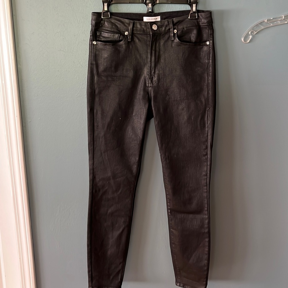 Good American Black stretchy jeans. Size 10/30